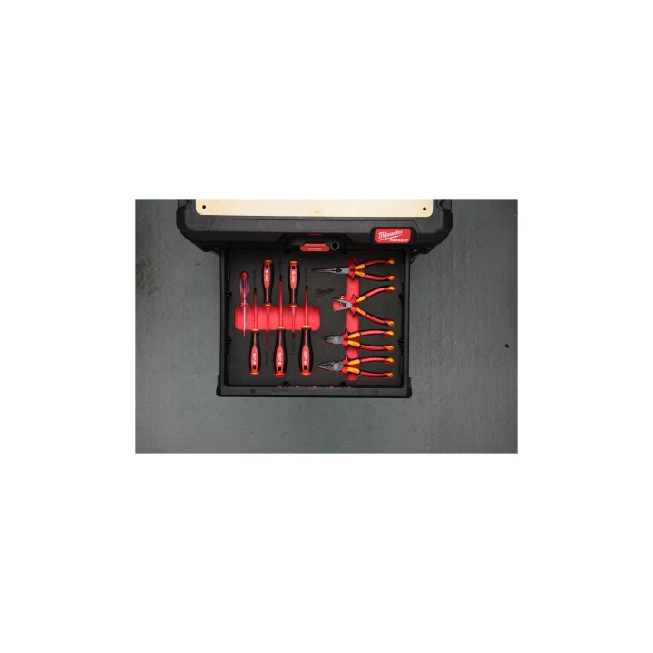 4932493637--App_1.jpg